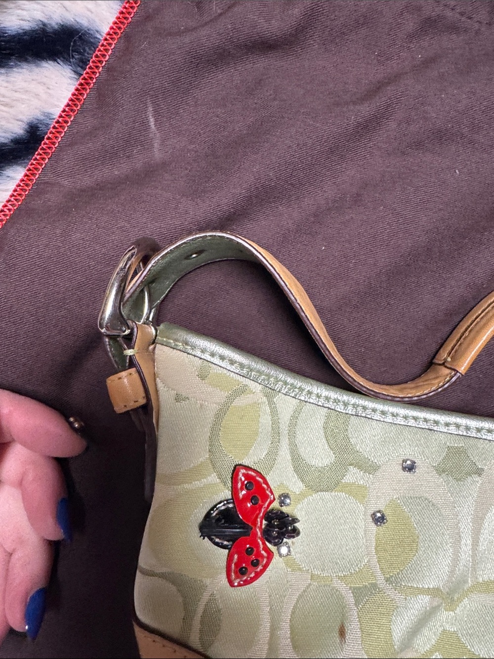 Vintage Coach Green Signature Canvas & Tan Leather Shoulder Bag with Ladybugs - Picture 8 of 9